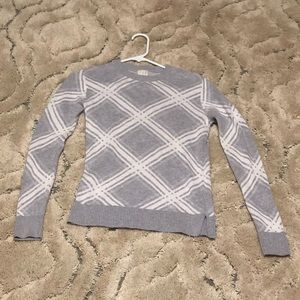 Grey pattern sweater